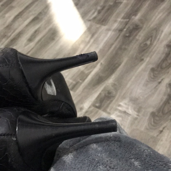 Calvin Klein ladies boots - Picture 8 of 8